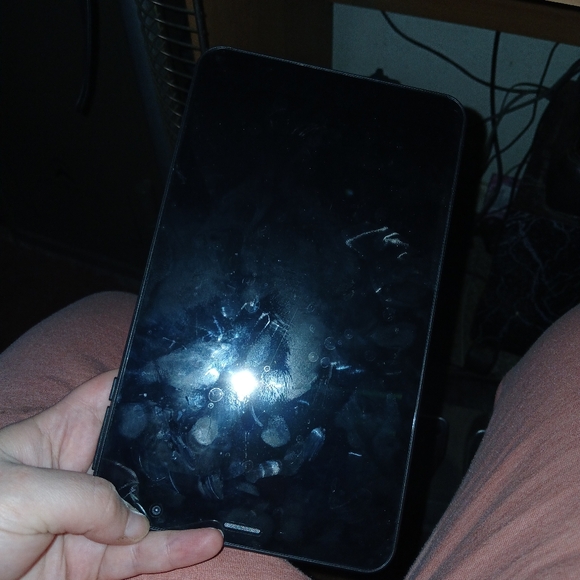 Tablet - Picture 2 of 3